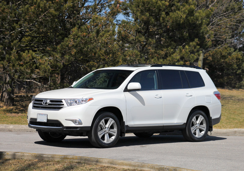 2008-2013 Toyota Highlander: reported problems, pros and cons, photos